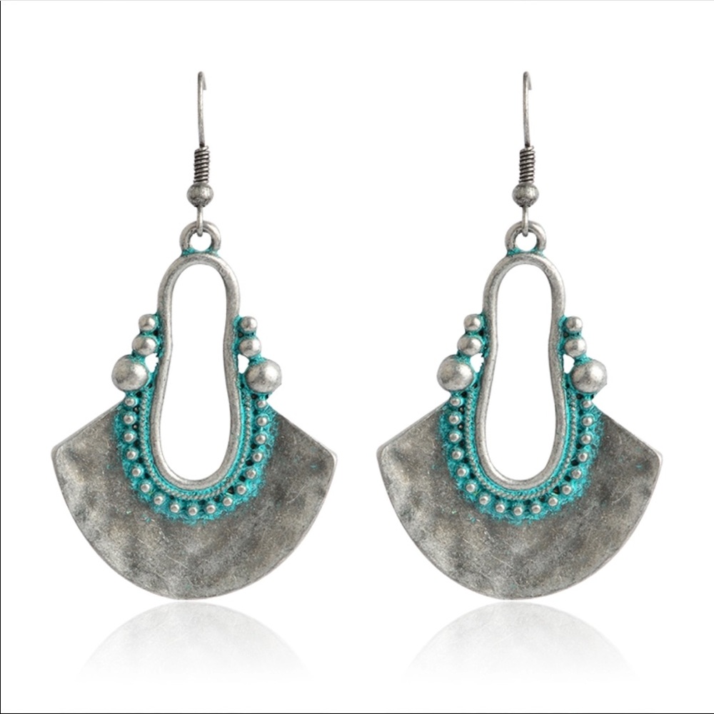 Vintage Summer Earrings - Picture 1 of 2